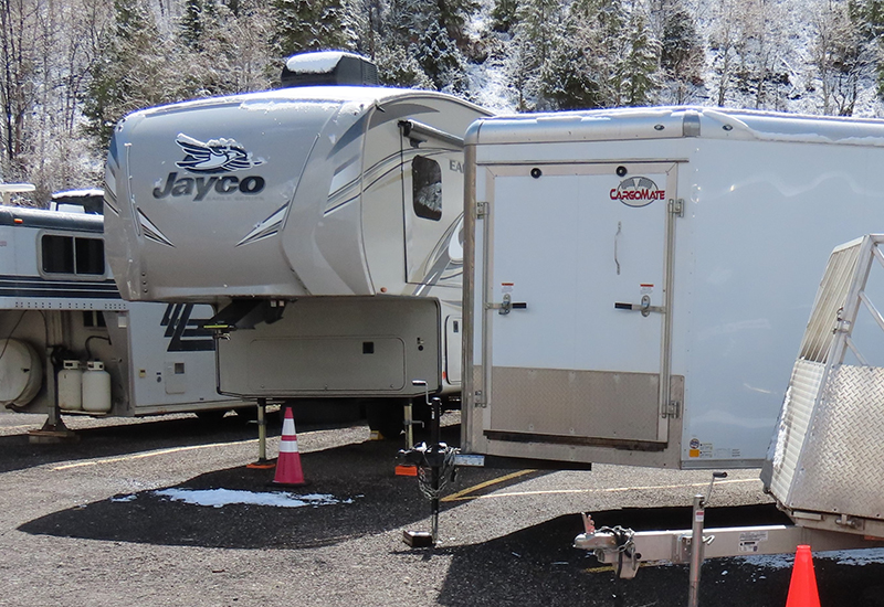 trailer and rv parking